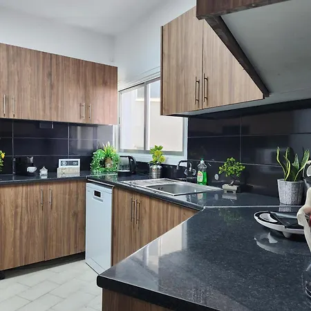 Luxury Kalipso Beachfront Apartman *